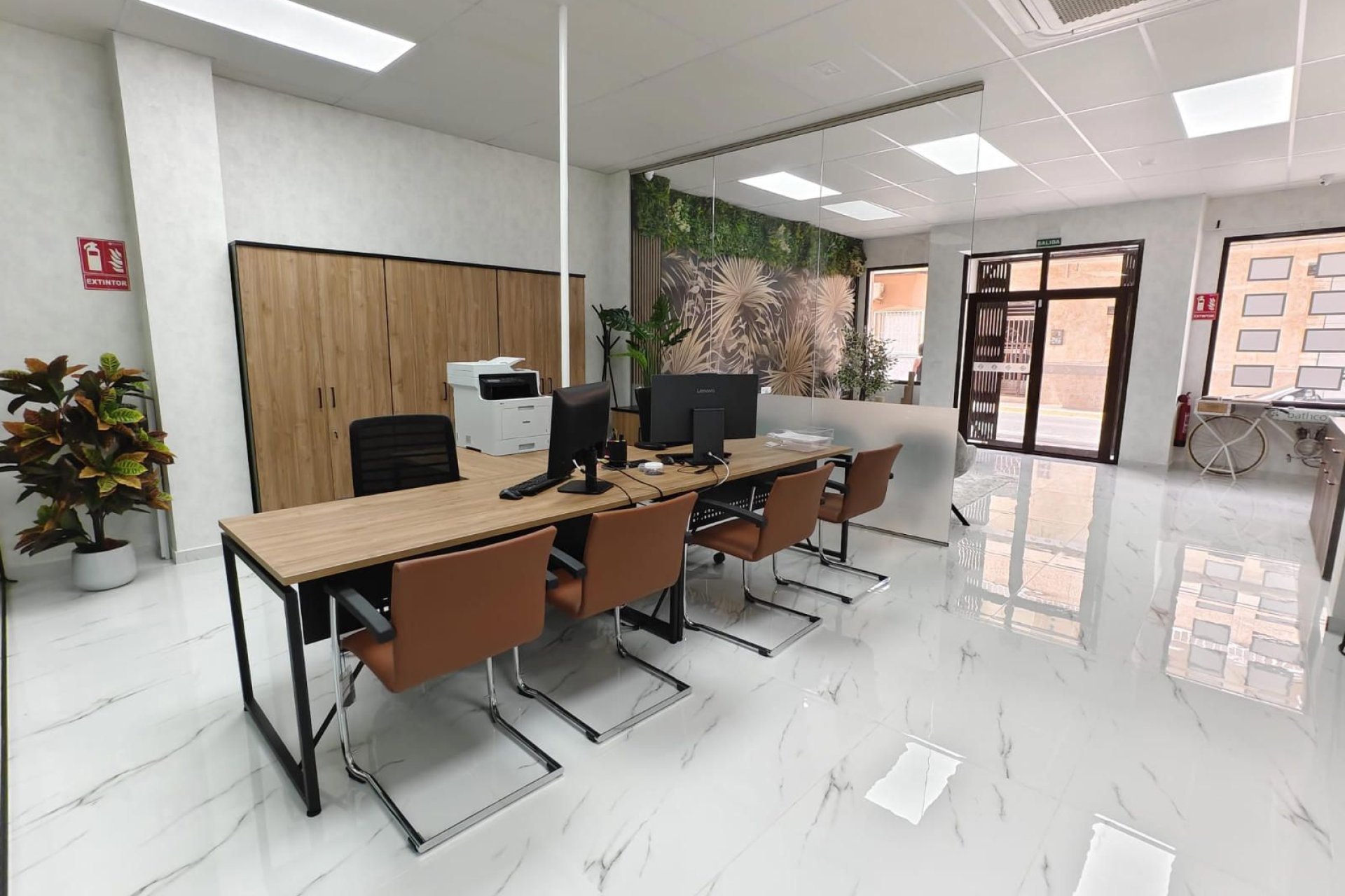 Revente - Locales Comerciales - Los Montesinos