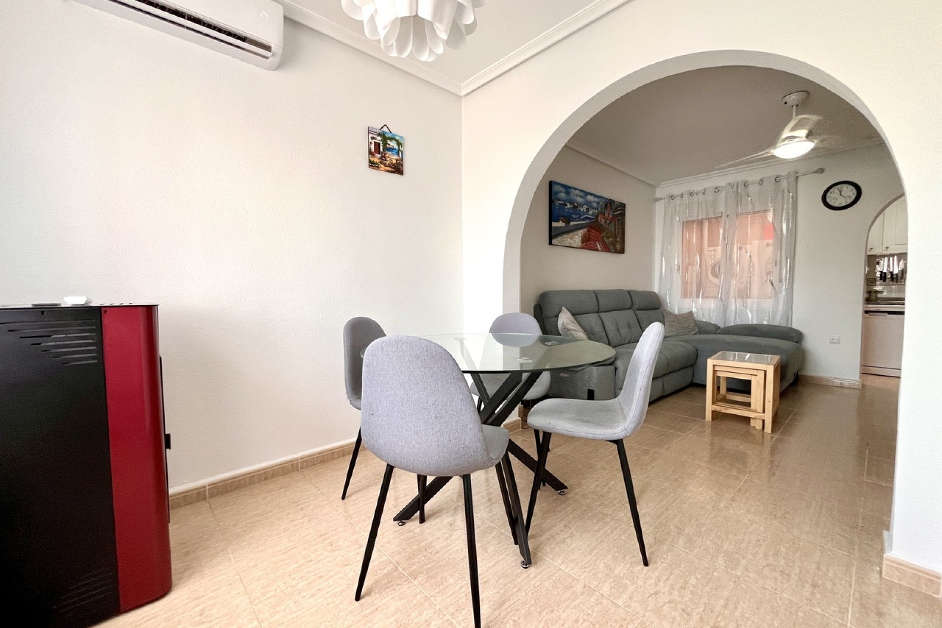 Revente - Maison mitoyenne - Avileses