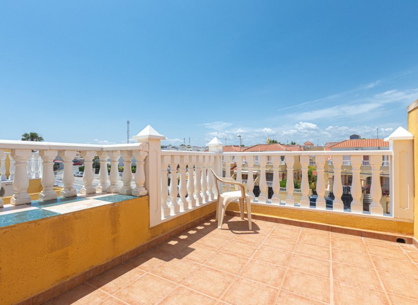 Revente - Maison mitoyenne - La Zenia