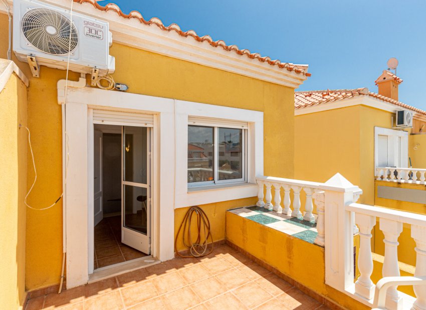 Revente - Maison mitoyenne - La Zenia