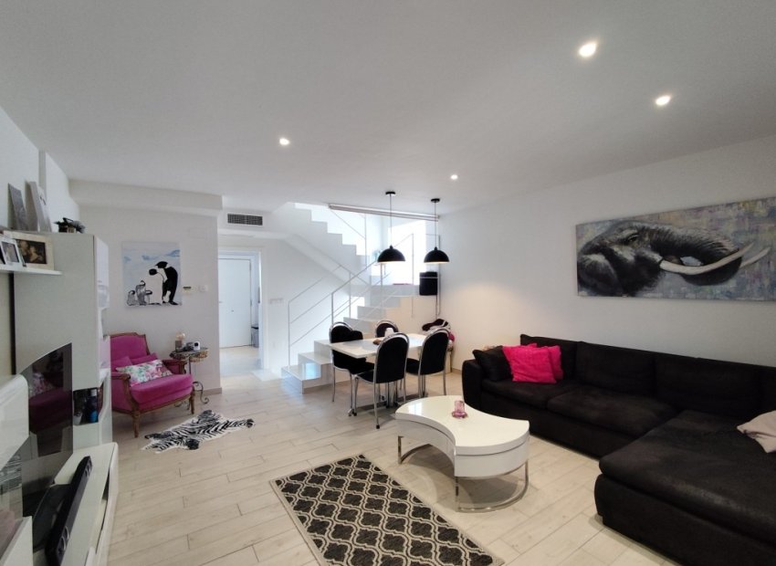 Revente - Maison mitoyenne - Torrevieja