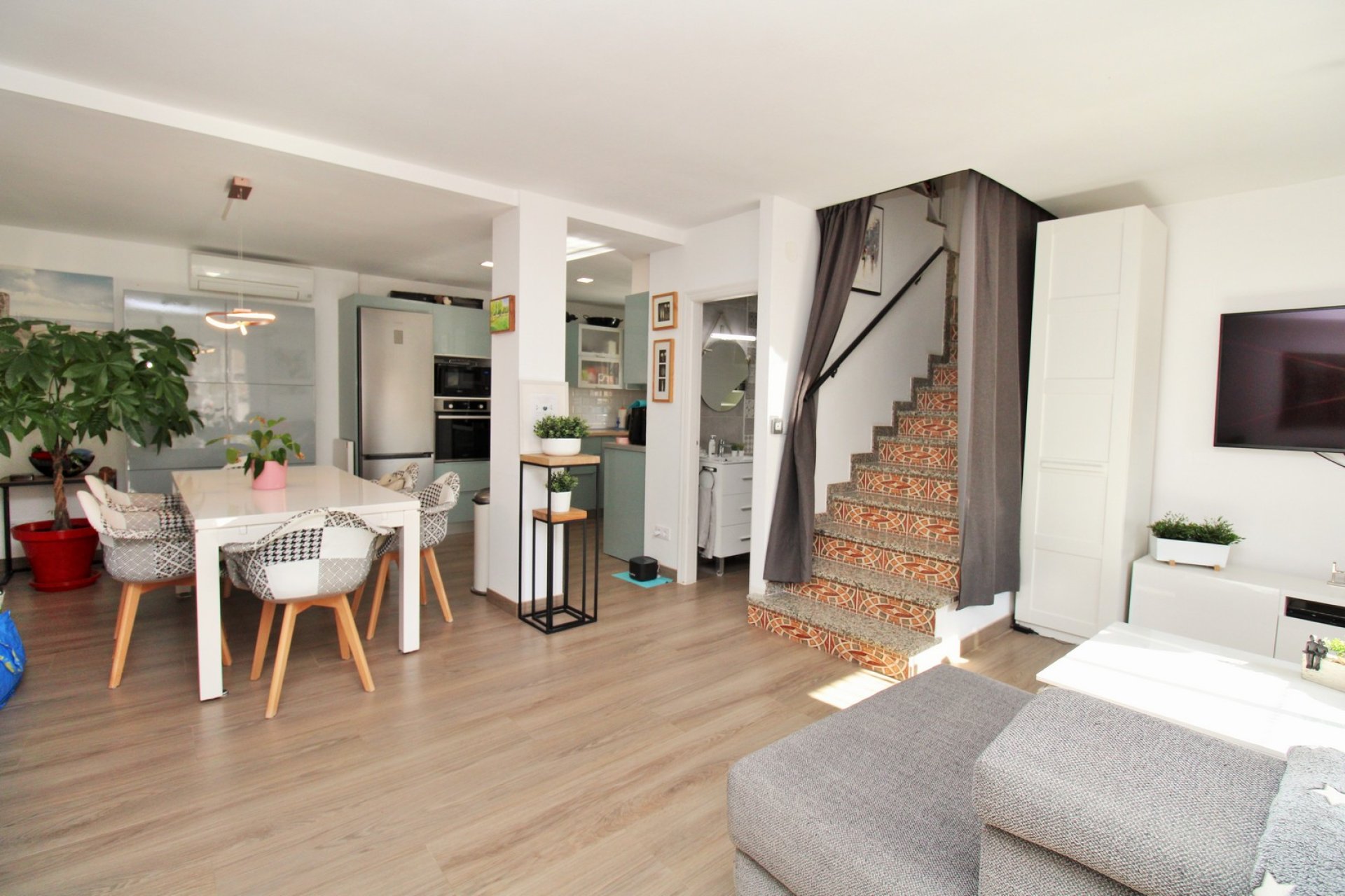 Revente - Maison mitoyenne - Villamartin - Villamartín