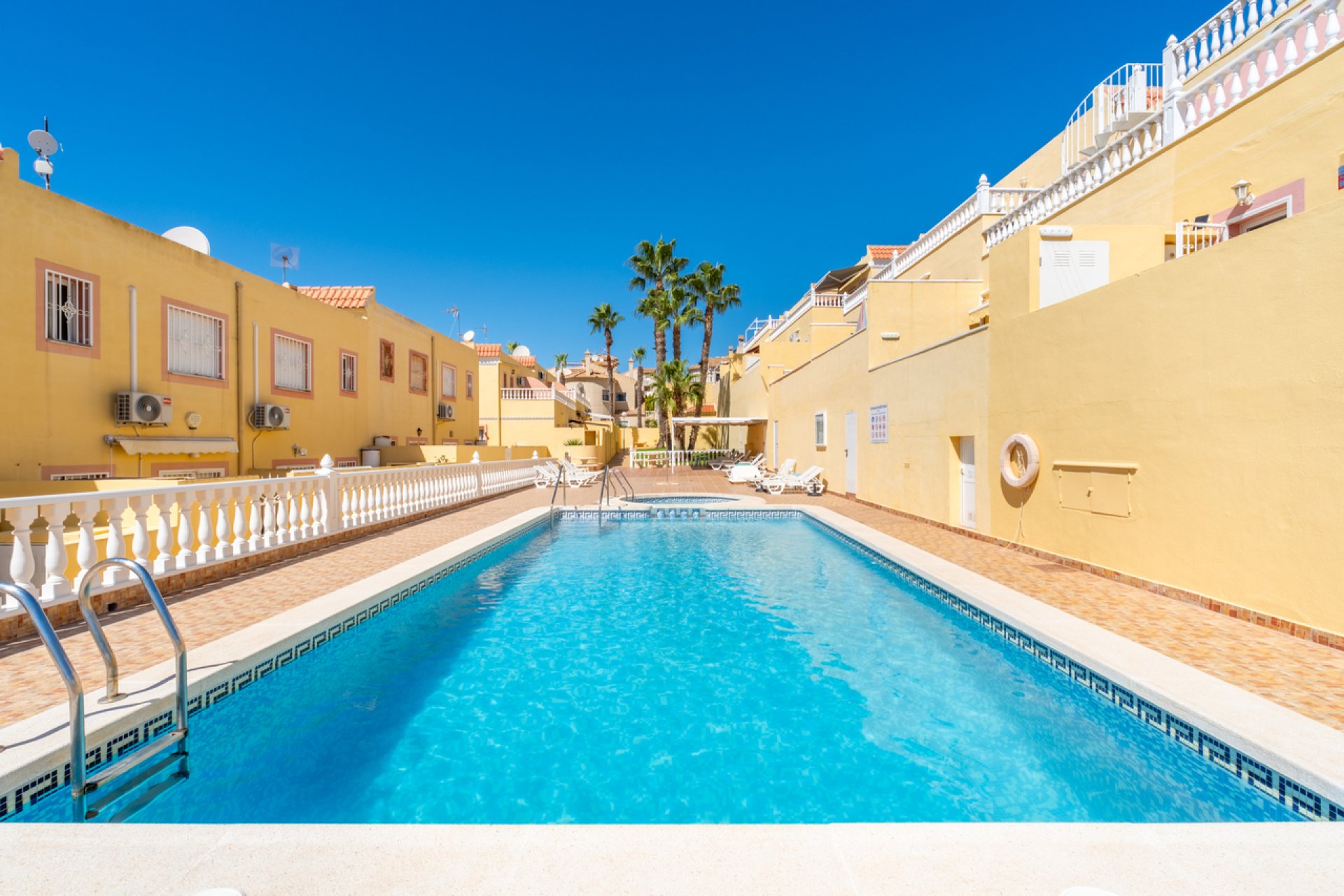 Revente - Maison mitoyenne - Villamartin - Villamartín