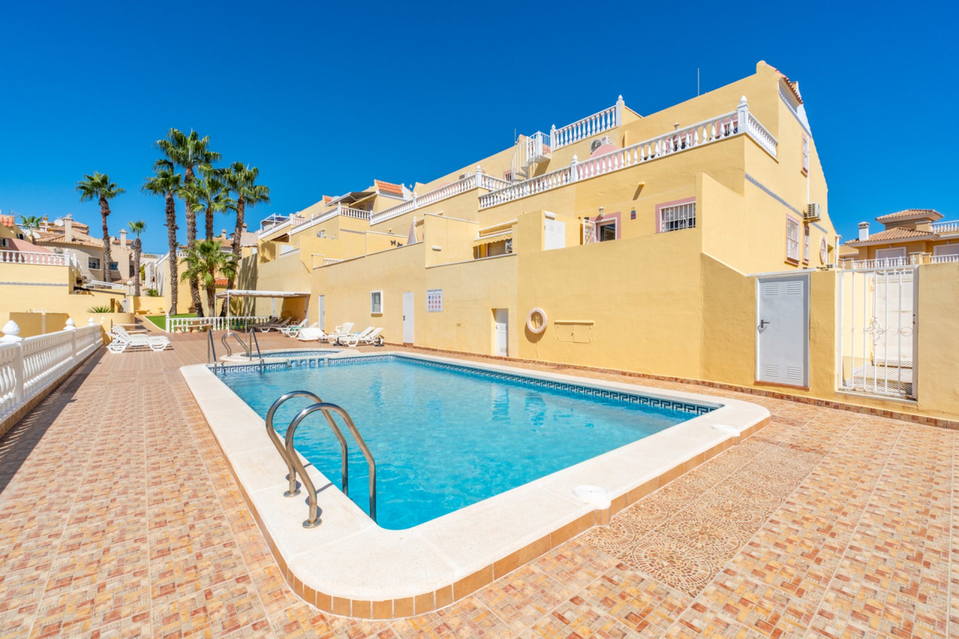 Revente - Maison mitoyenne - Villamartin - Villamartín