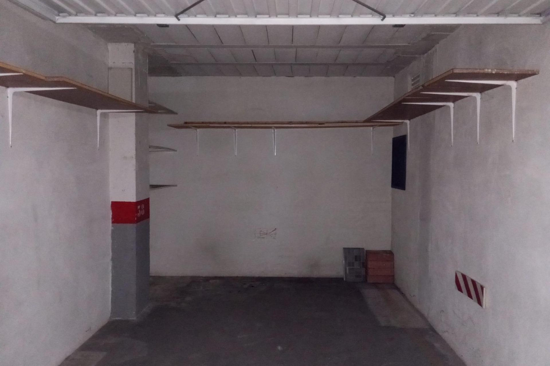 Revente - Parking / Garage - Torrevieja