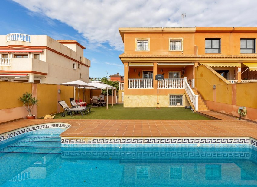 Revente - Semi Detached Villa - Torrevieja - Aguas Nuevas