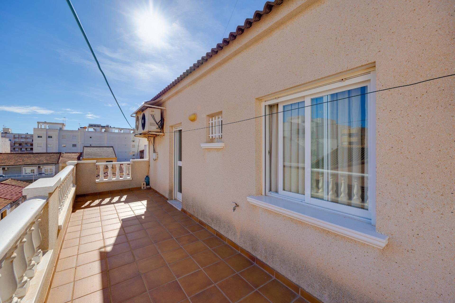 Revente - Terraced house - Torrevieja - Estacion de autobuses