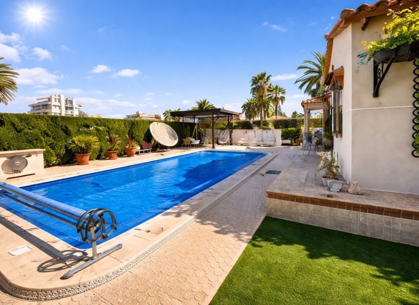Revente - Villa - Cabo Roig