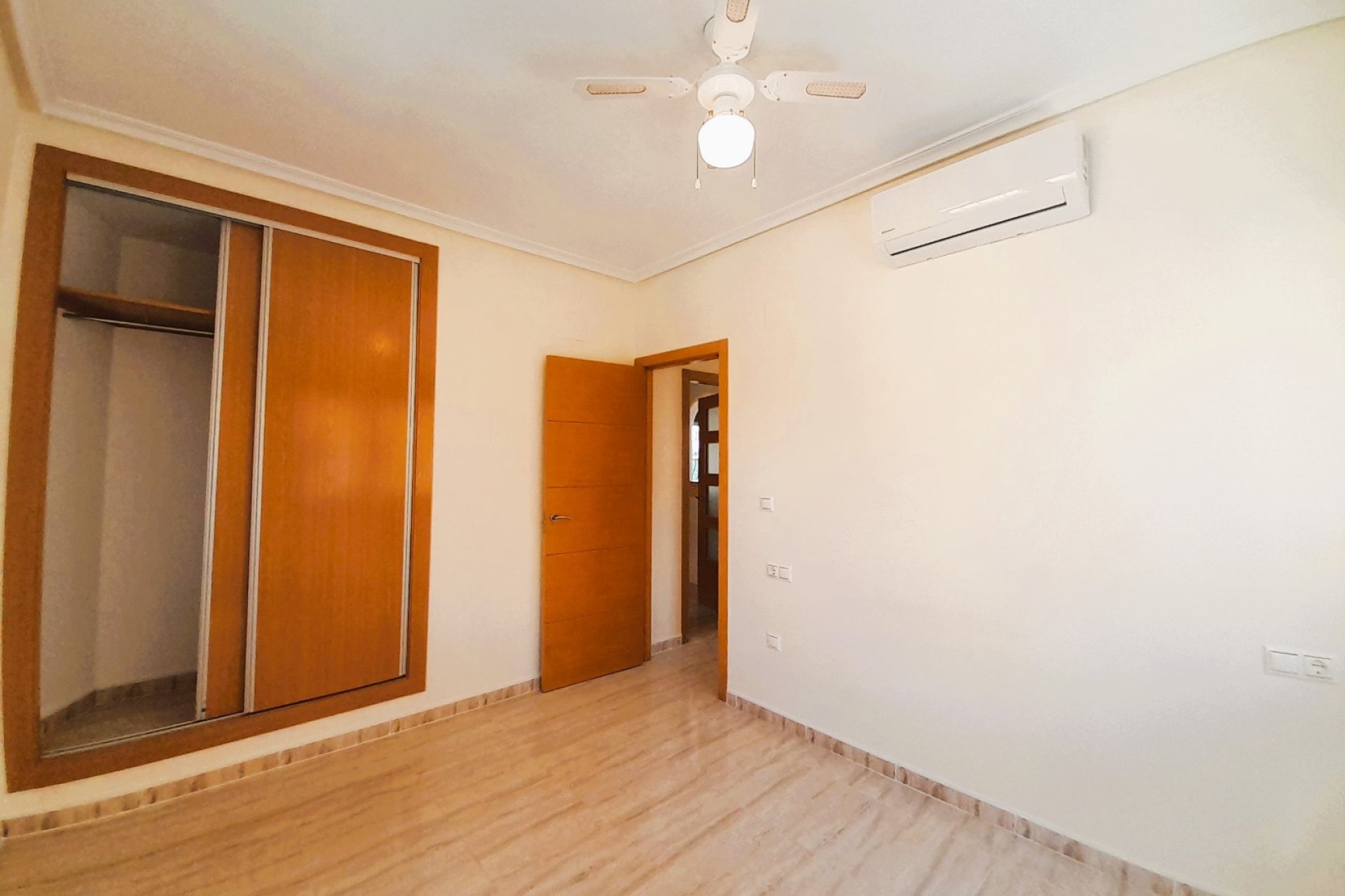 Revente - Villa - Ciudad Quesada - Lo Marabú