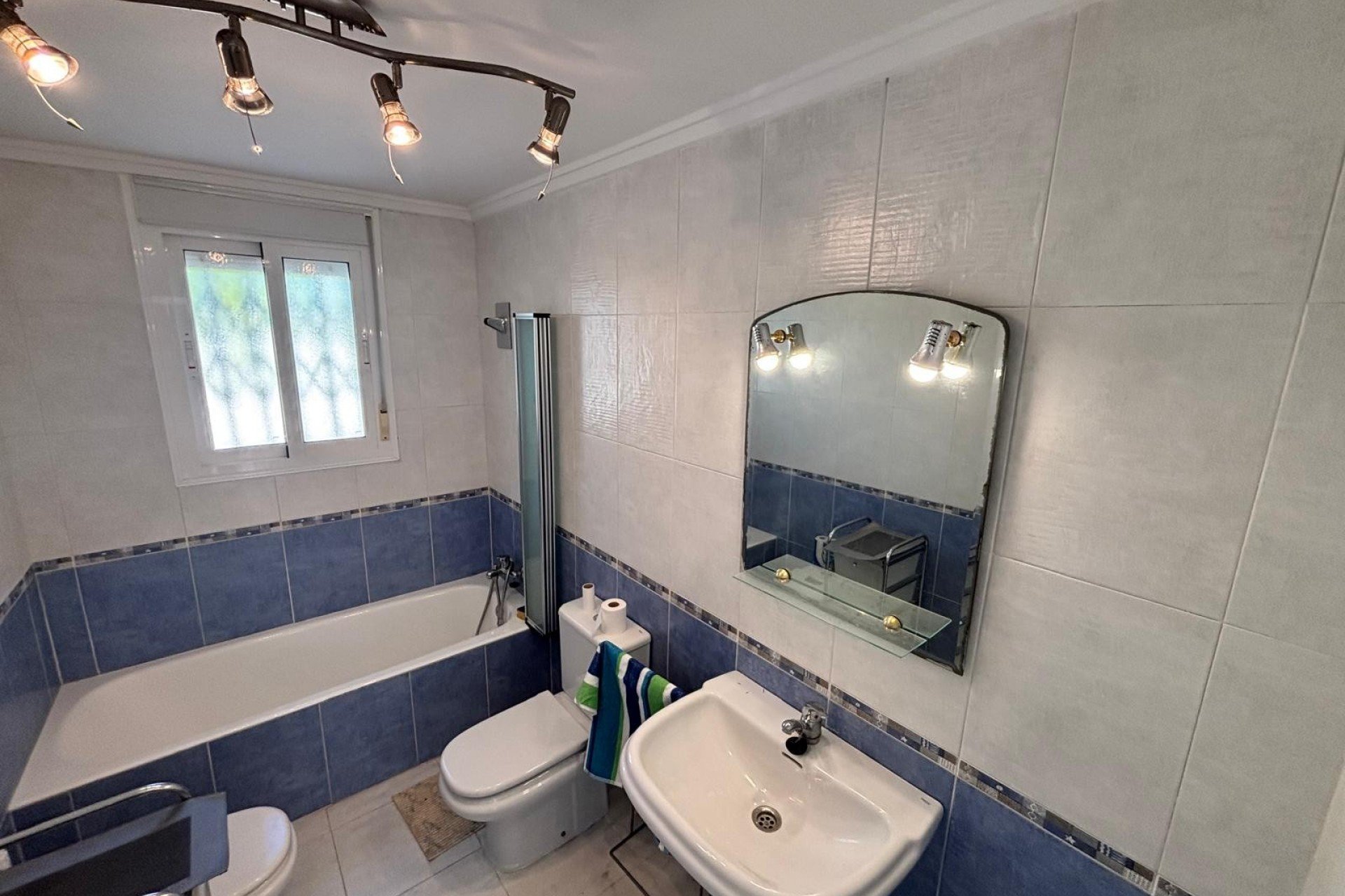 Revente - Villa Detached - Ciudad Quesada