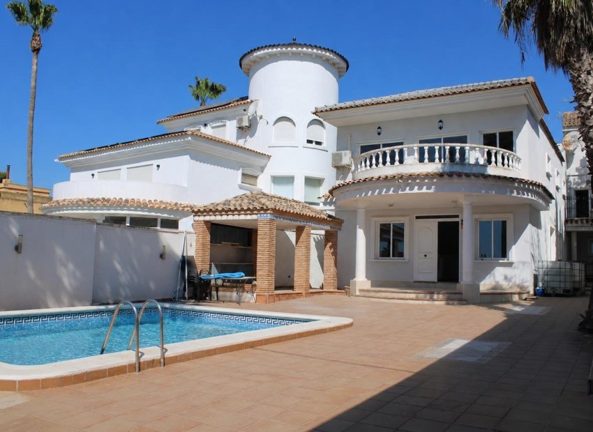 Revente - Villa - Jacarilla - Comunidad valenciana