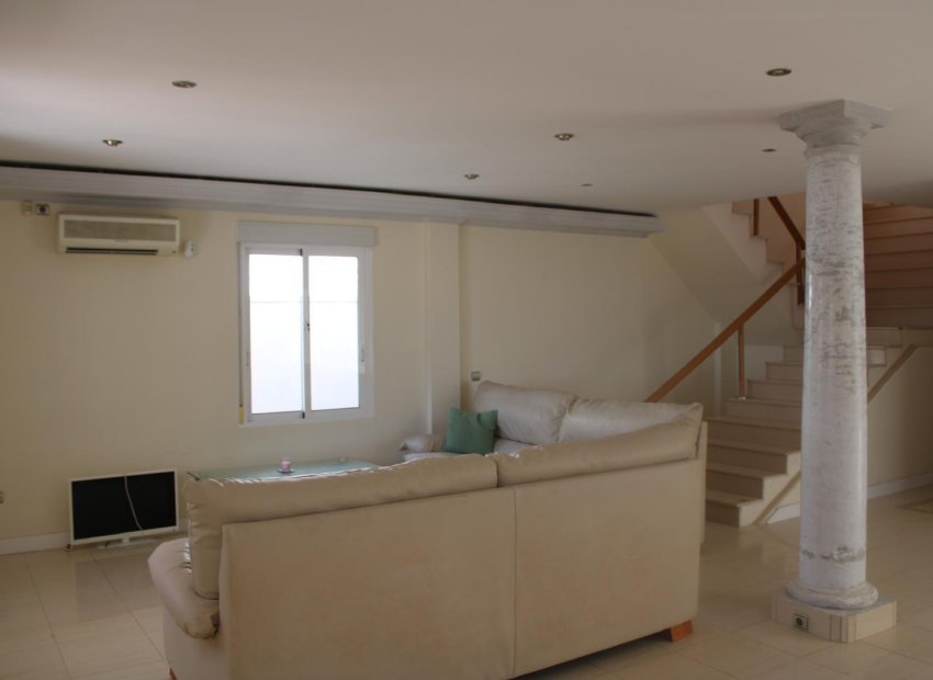 Revente - Villa - Jacarilla - Comunidad valenciana