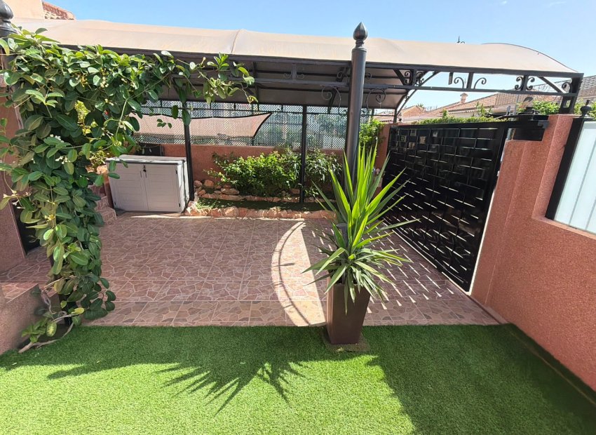 Revente - Villa - Los Montesinos - La Herrada