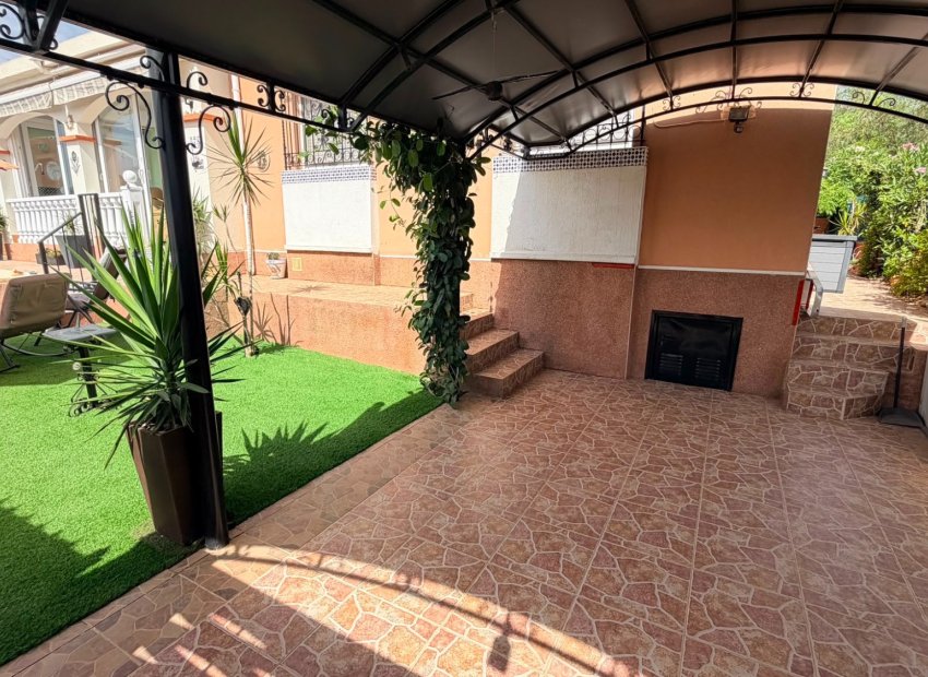 Revente - Villa - Los Montesinos - La Herrada