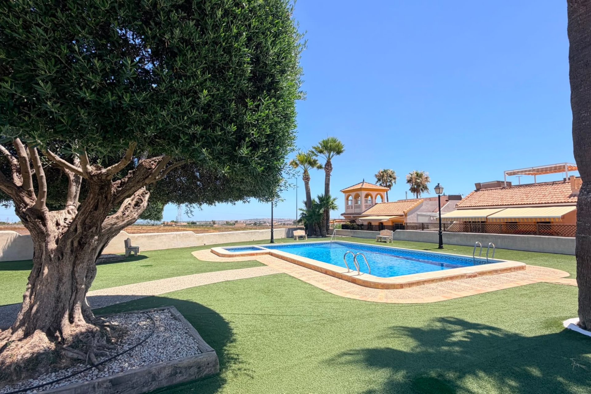 Revente - Villa - Los Montesinos - Urbanizacion montesol
