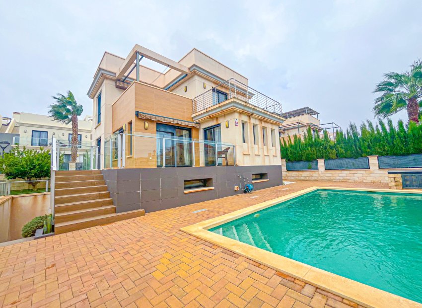 Revente - Villa - Orihuela Costa - La Zenia