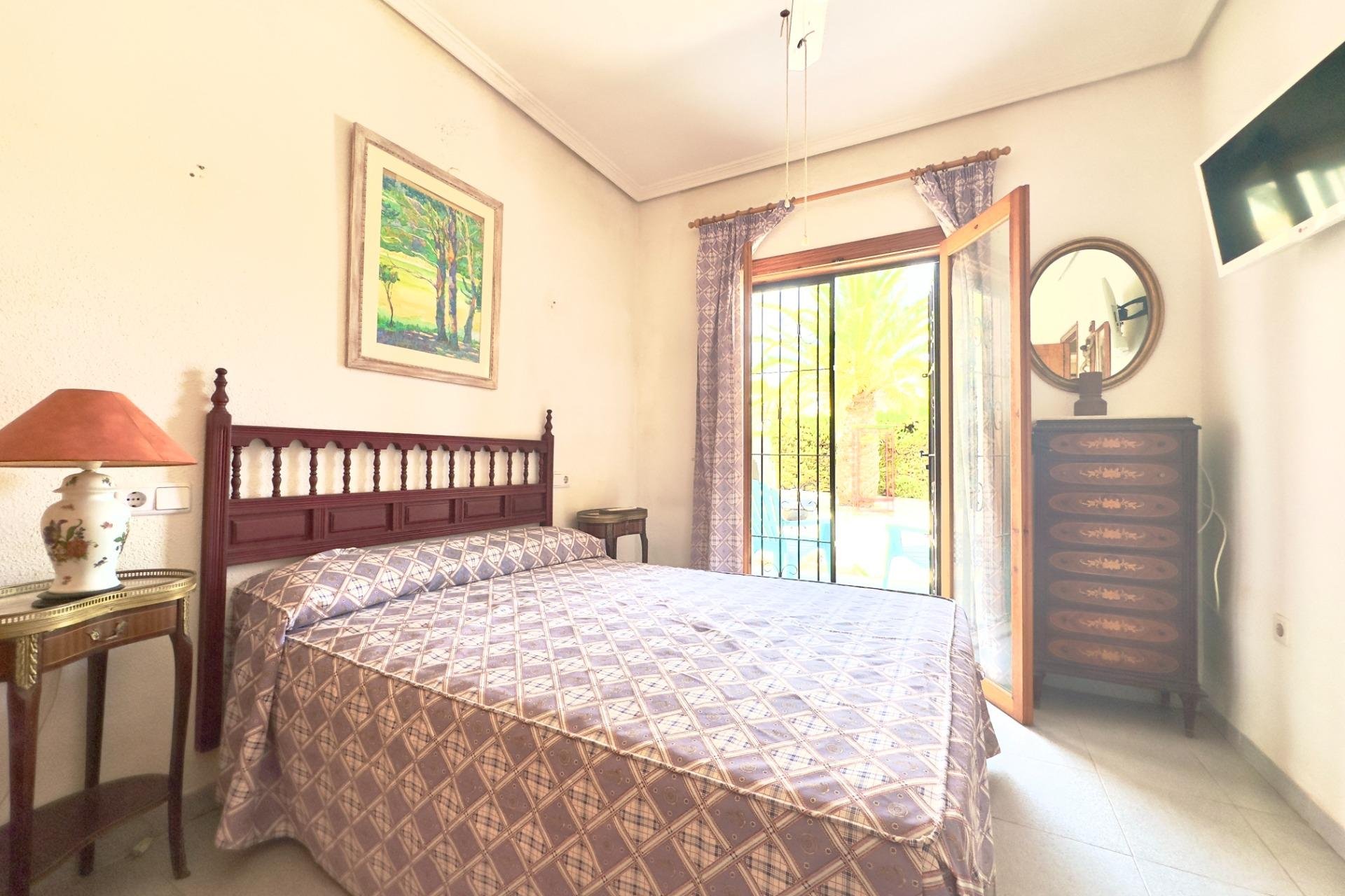Revente - Villa - Orihuela Costa - La Zenia