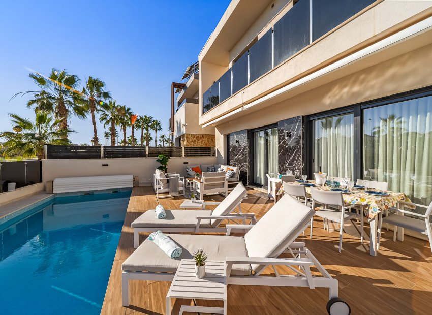 Revente - Villa - Orihuela Costa - Lomas de Cabo Roig