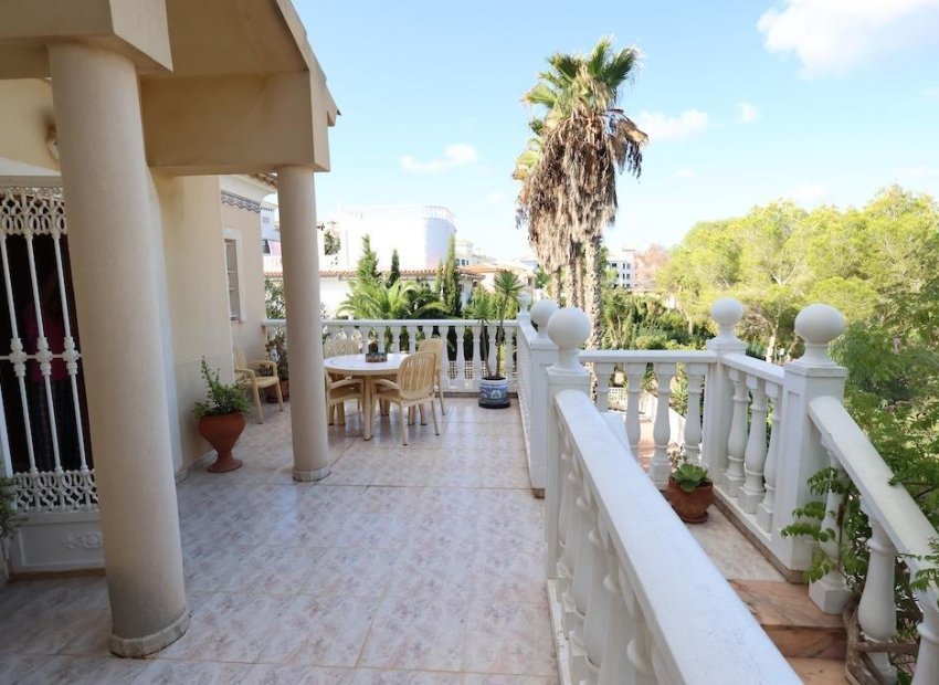 Revente - Villa - Orihuela Costa - Villamartín