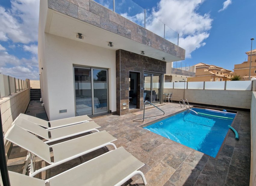 Revente - Villa - Orihuela Costa - Villamartín