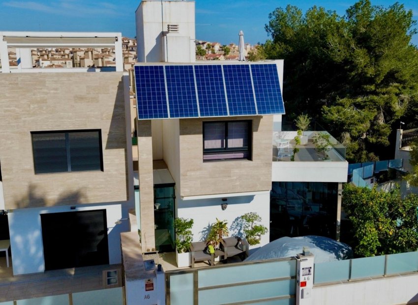 Revente - Villa - Orihuela Costa - Villamartín