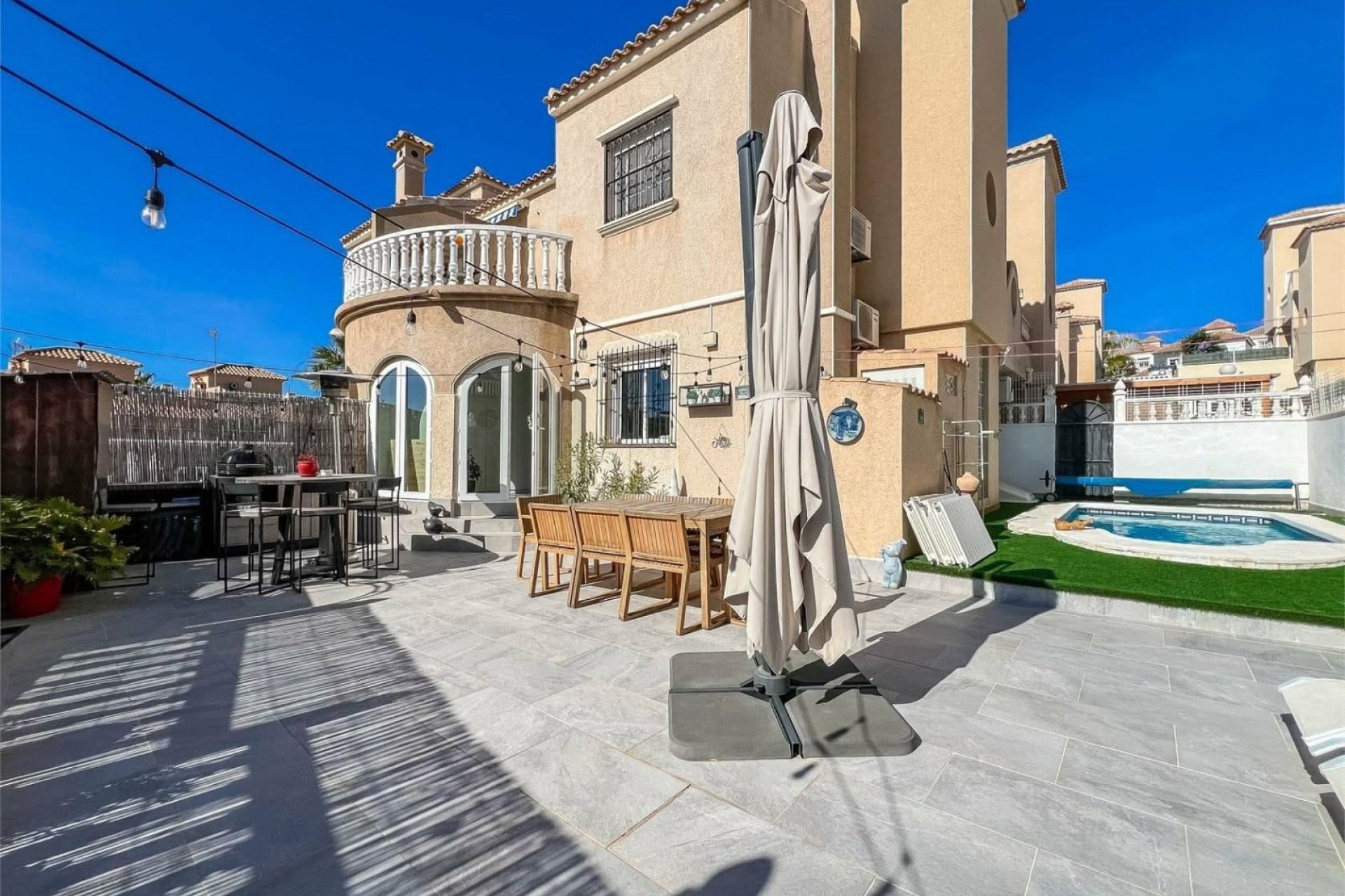 Revente - Villa - Orihuela Costa - Villamartín