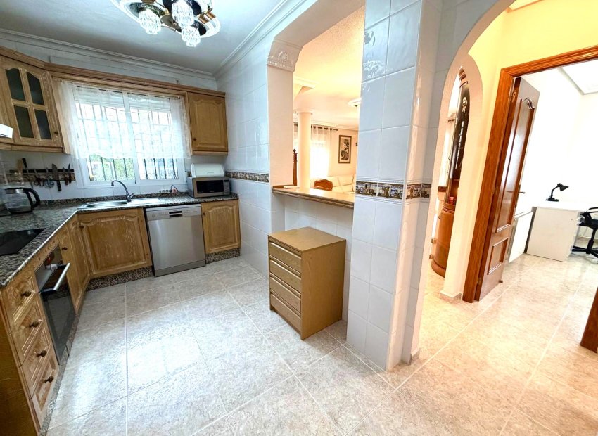 Revente - Villa - Orihuela Costa - Villamartín