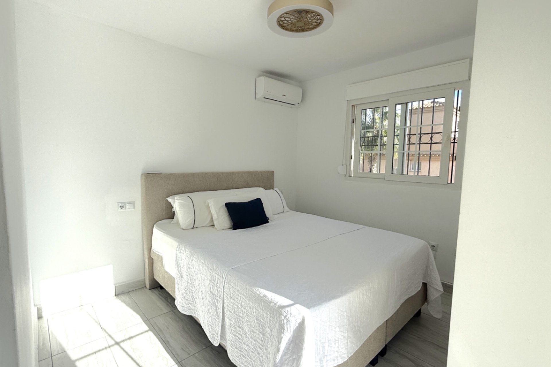 Revente - Villa - Orihuela