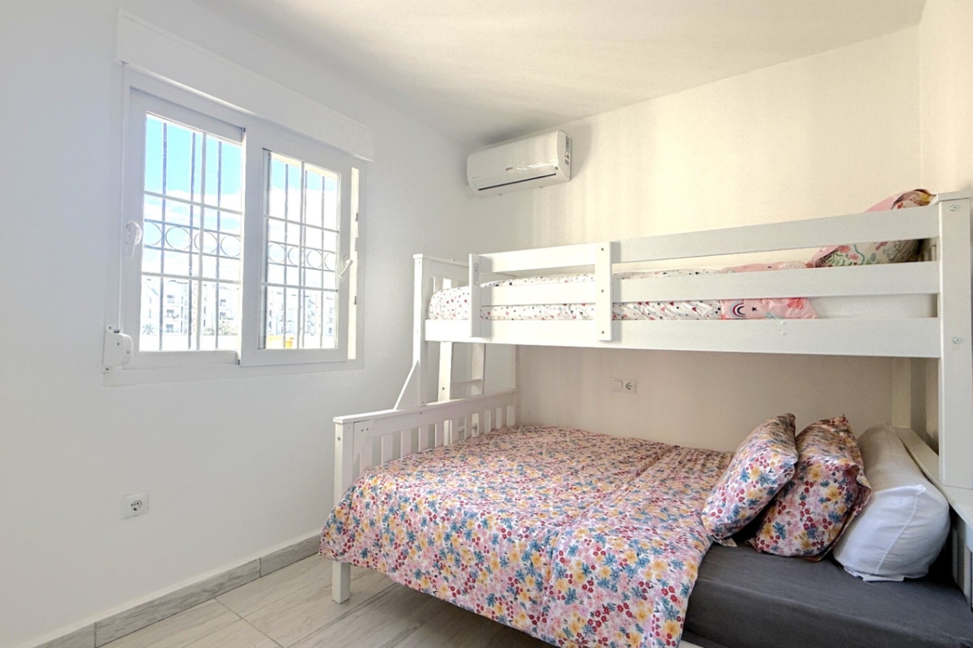 Revente - Villa - Orihuela