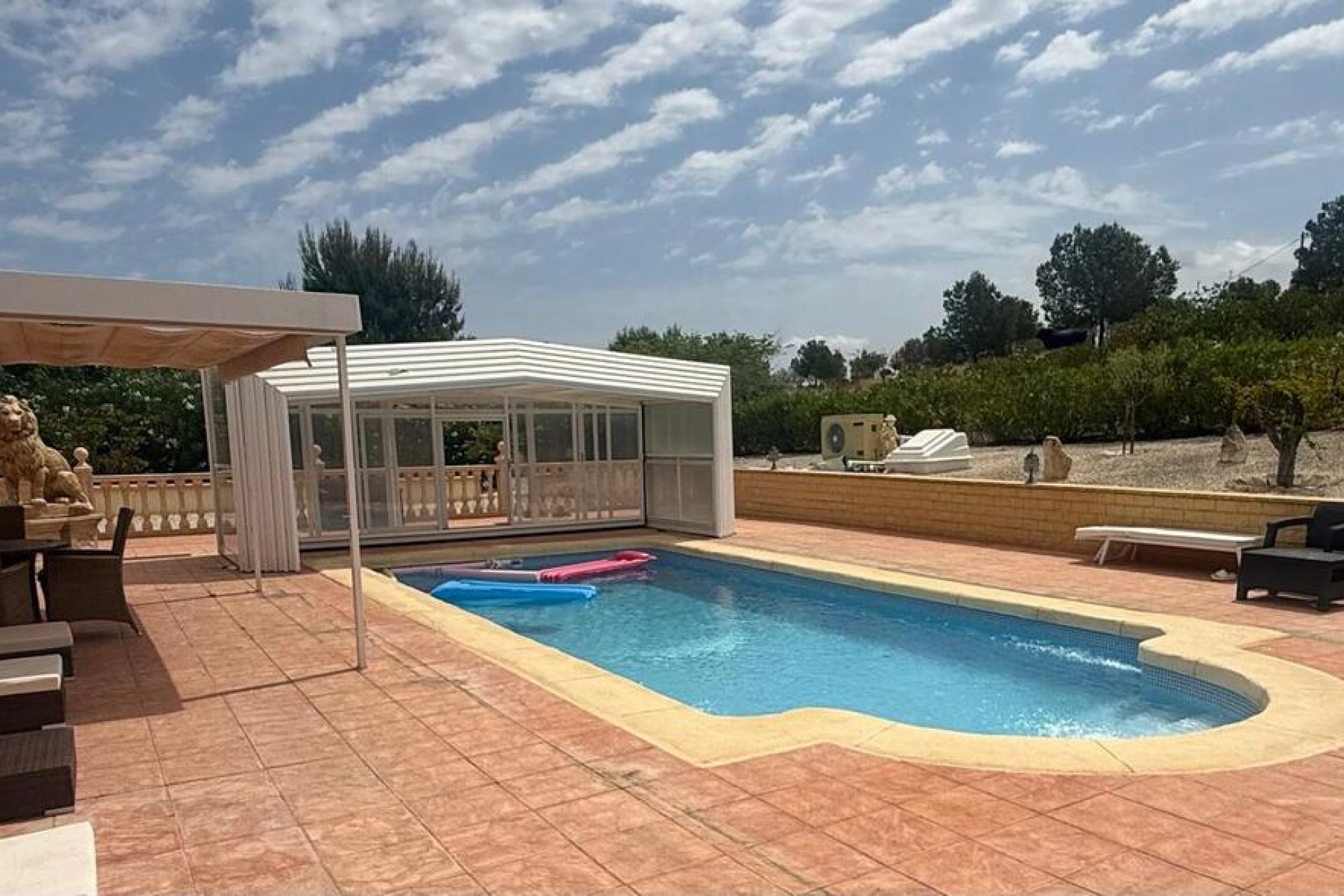 Revente - Villa - Pinoso