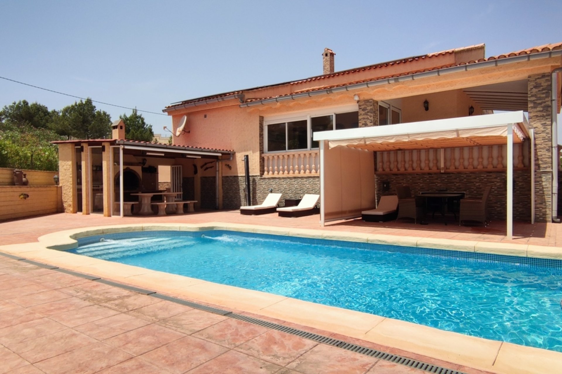 Revente - Villa - Pinoso