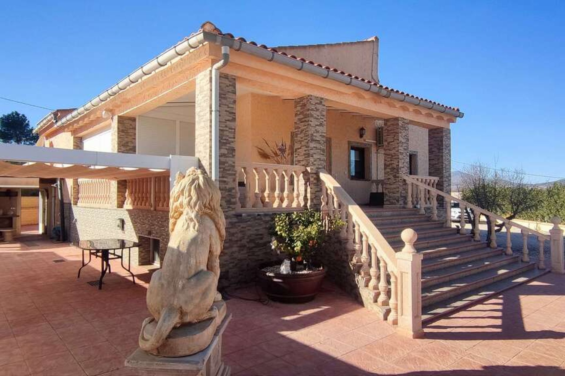 Revente - Villa - Pinoso