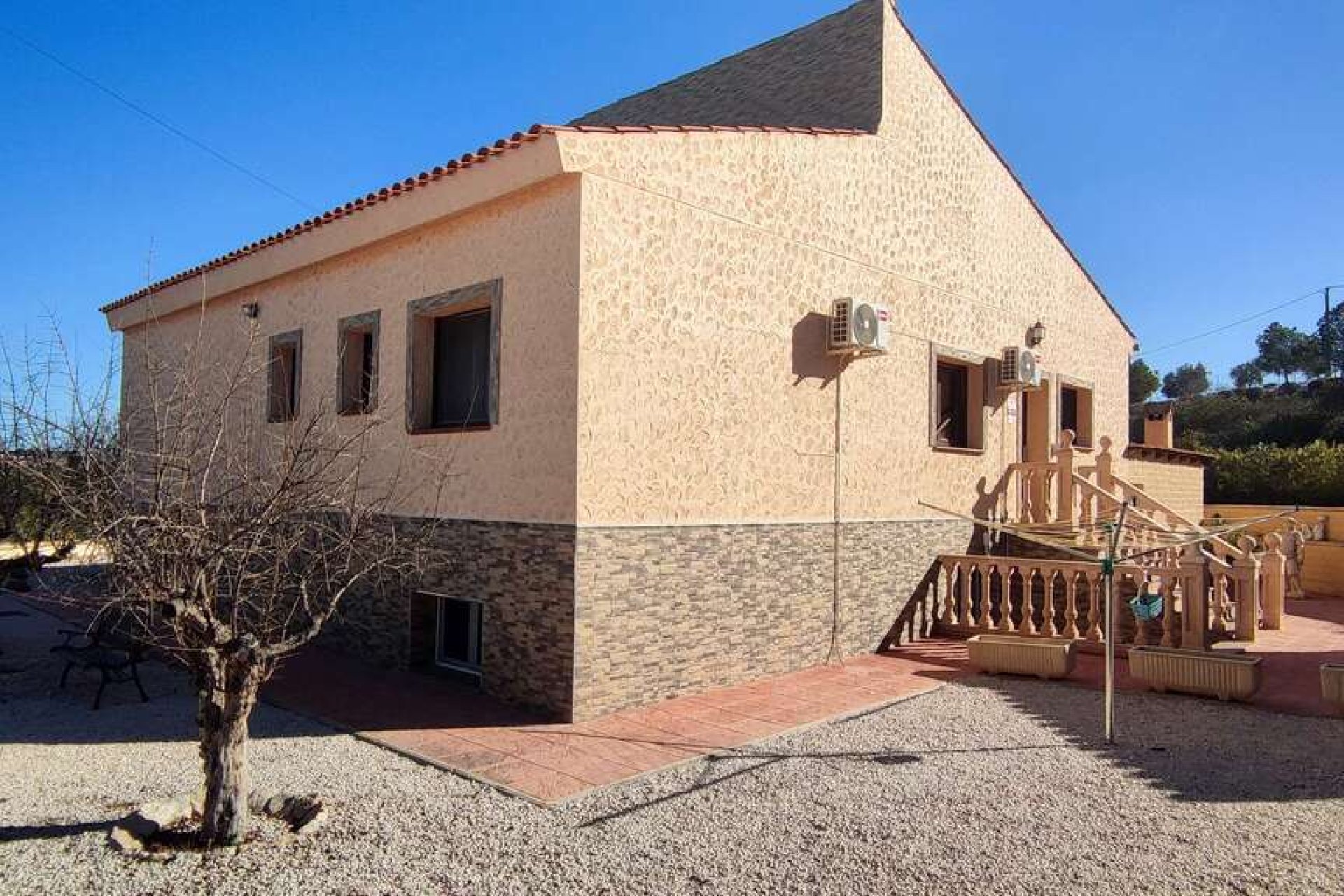 Revente - Villa - Pinoso