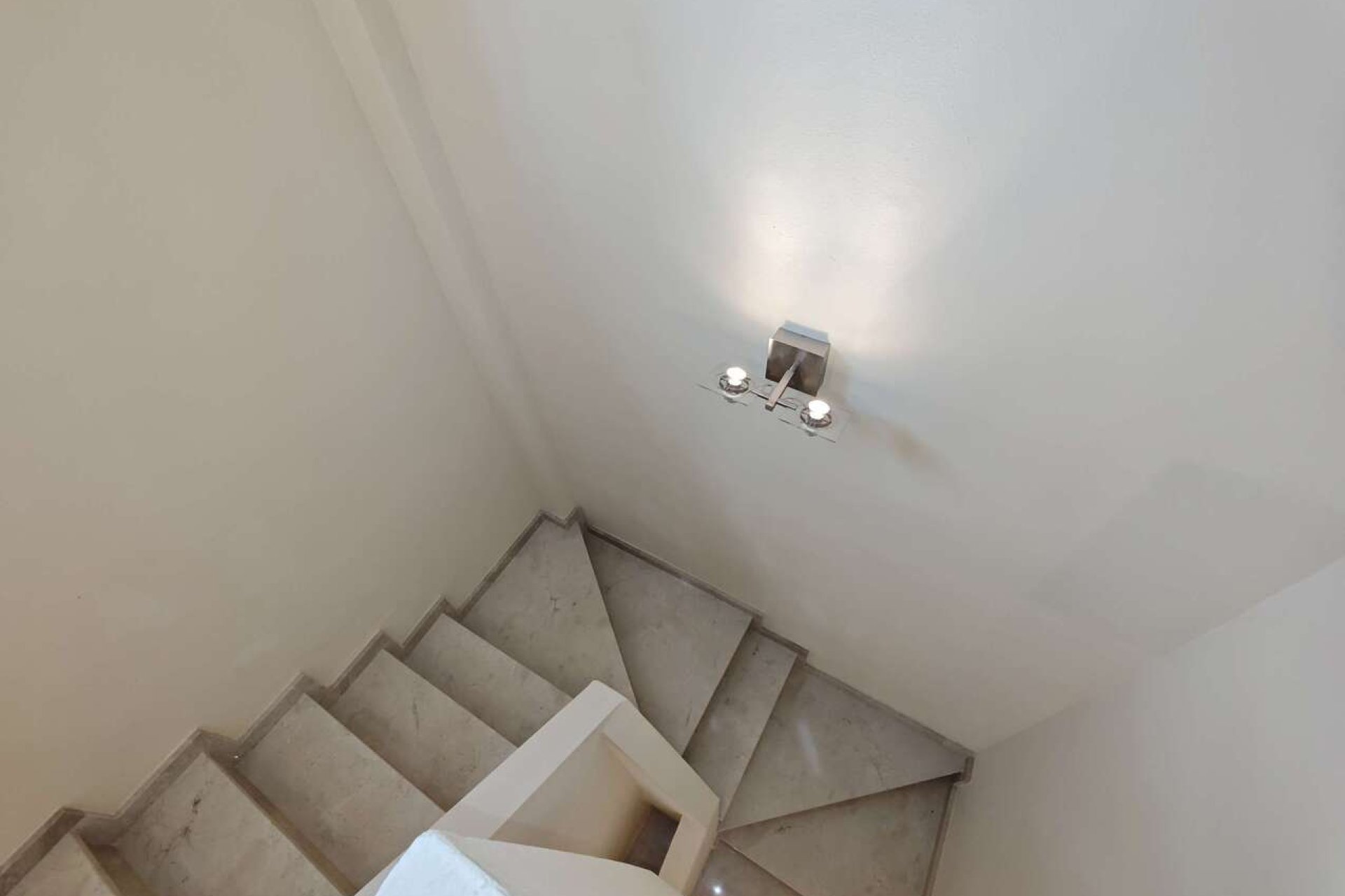 Revente - Villa - Pinoso