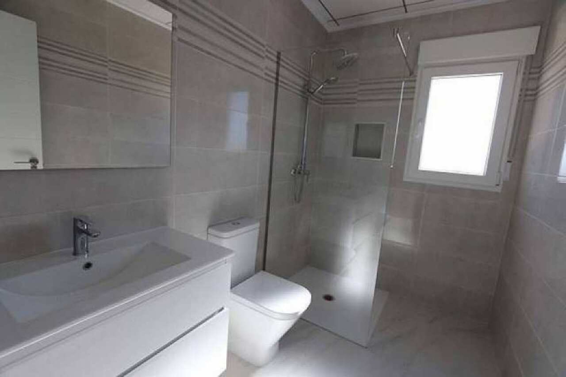 Revente - Villa - Pinoso