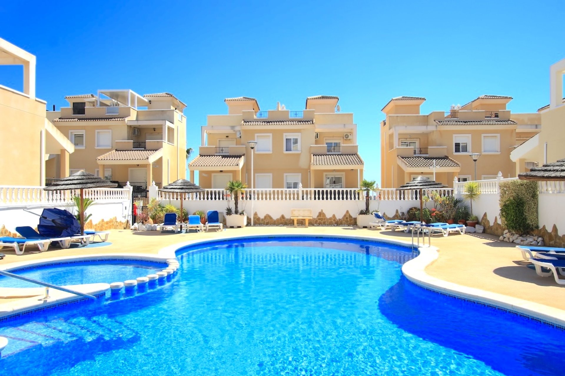 Revente - Villa - San Miguel de Salinas