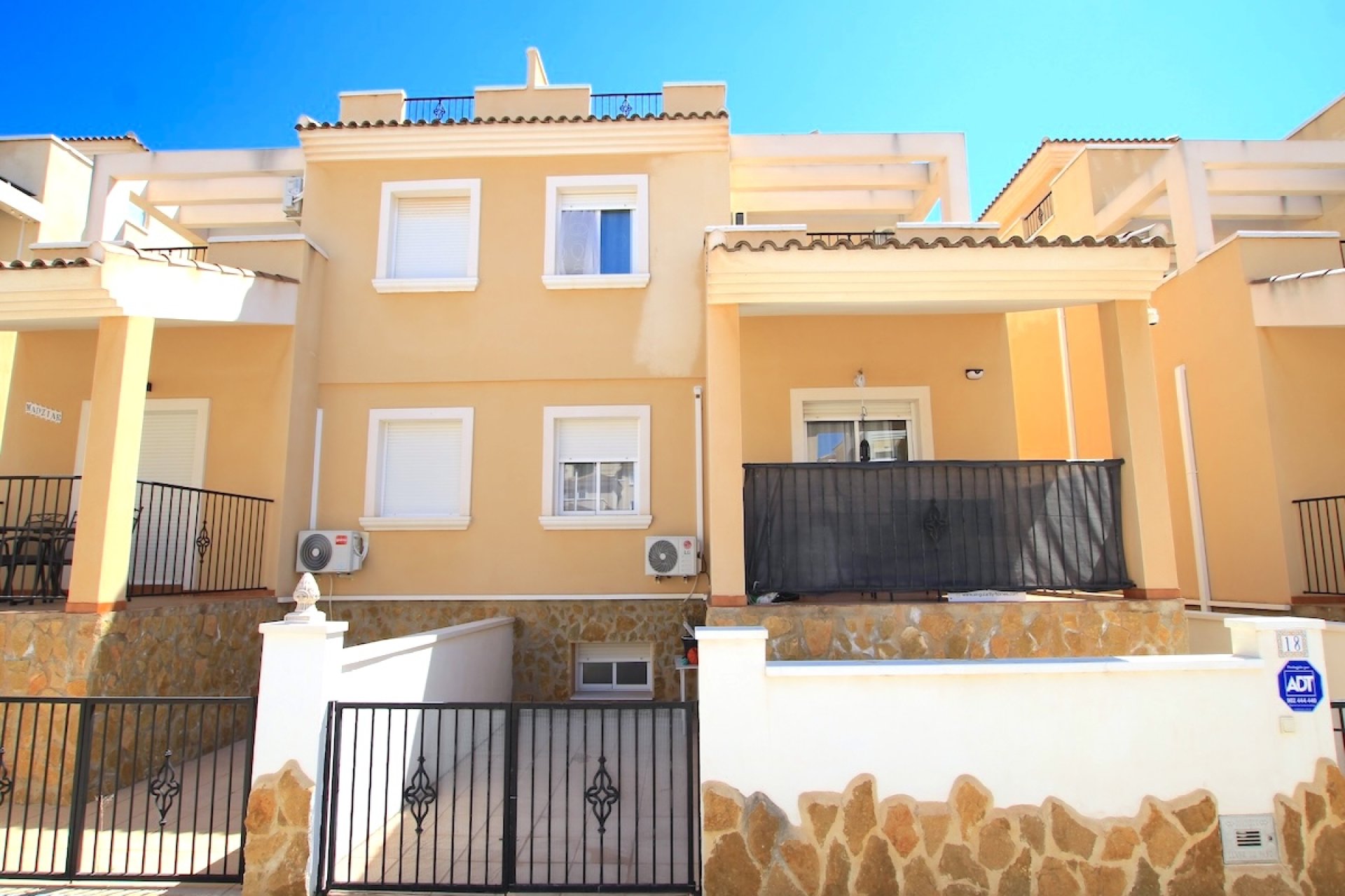 Revente - Villa - San Miguel de Salinas