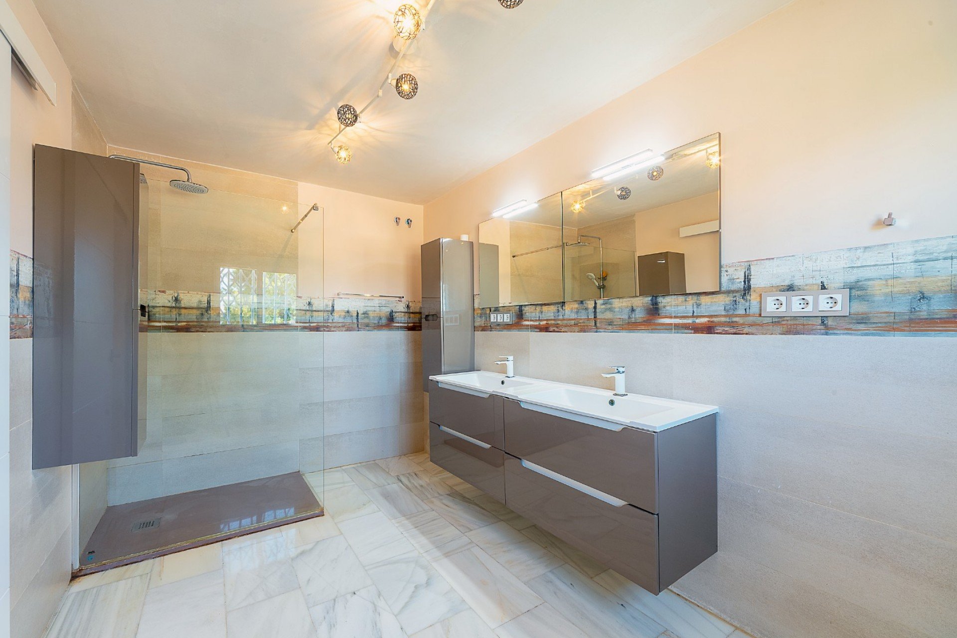 Revente - Villa - San Vicente del Raspeig