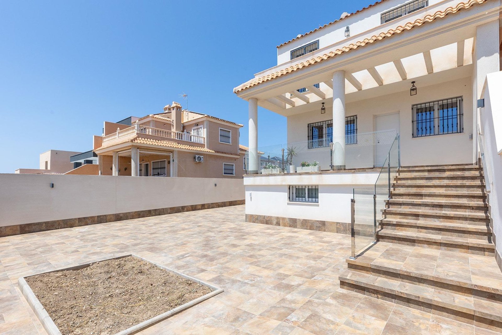 Revente - Villa - Torrevieja - Aguas Nuevas