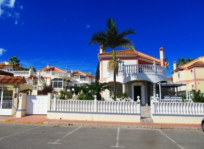 Revente - Villa - Torrevieja - Aguas Nuevas