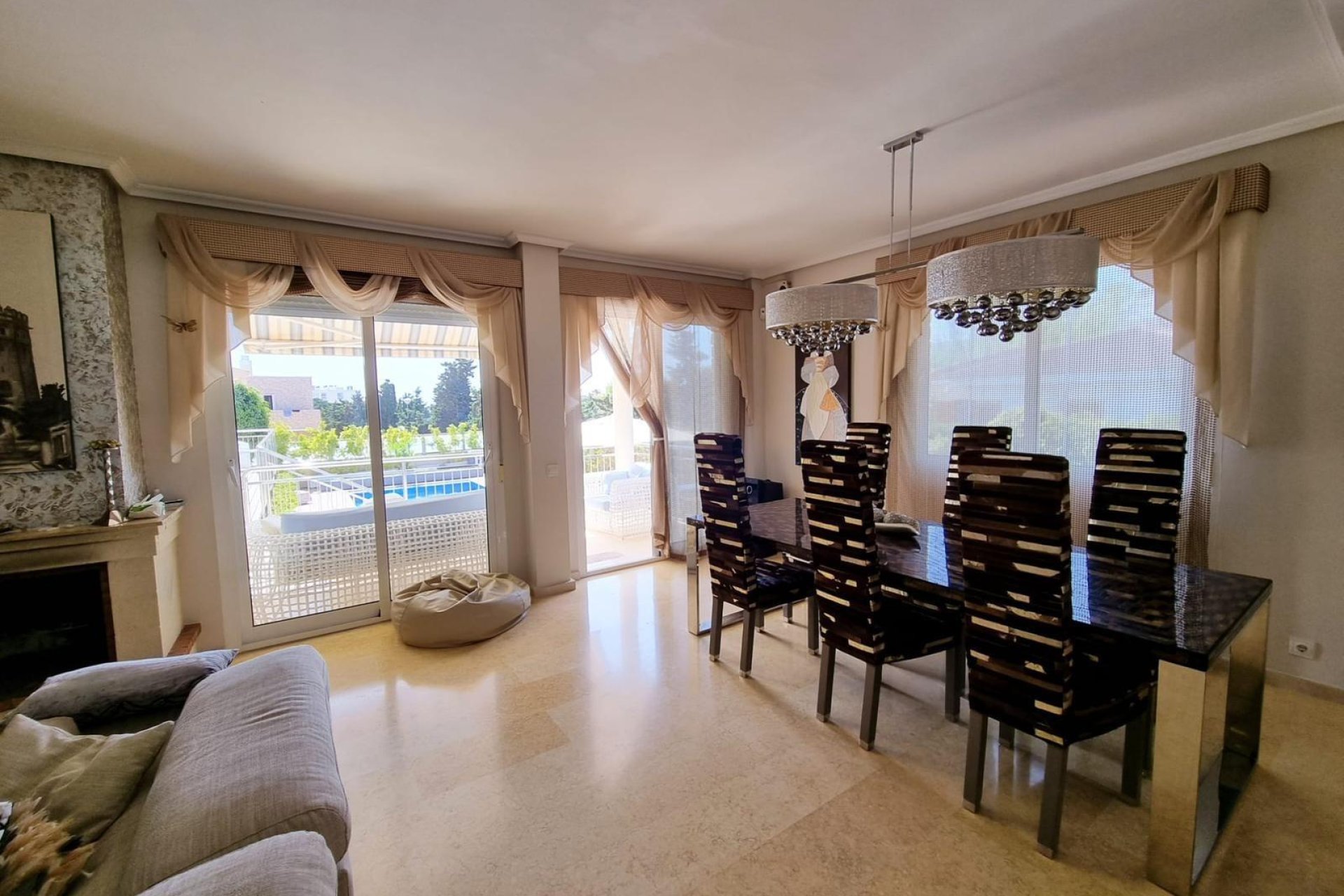 Revente - Villa - Torrevieja - La Mata