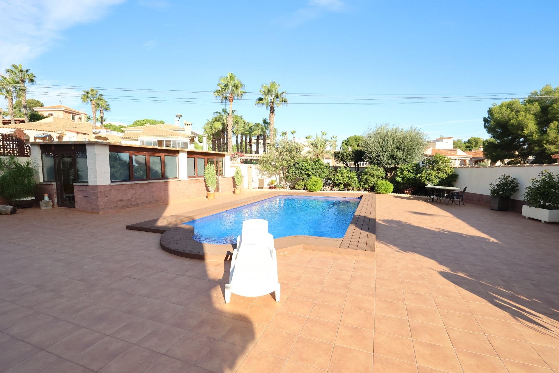 Revente - Villa - Torrevieja - Los Balcones