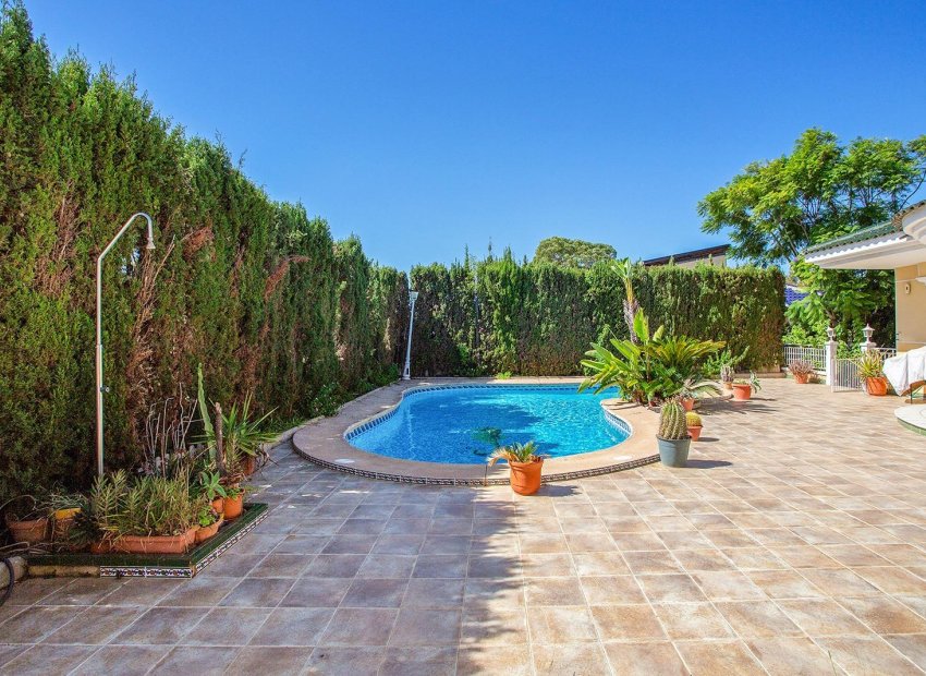 Revente - Villa - Torrevieja - Torretas