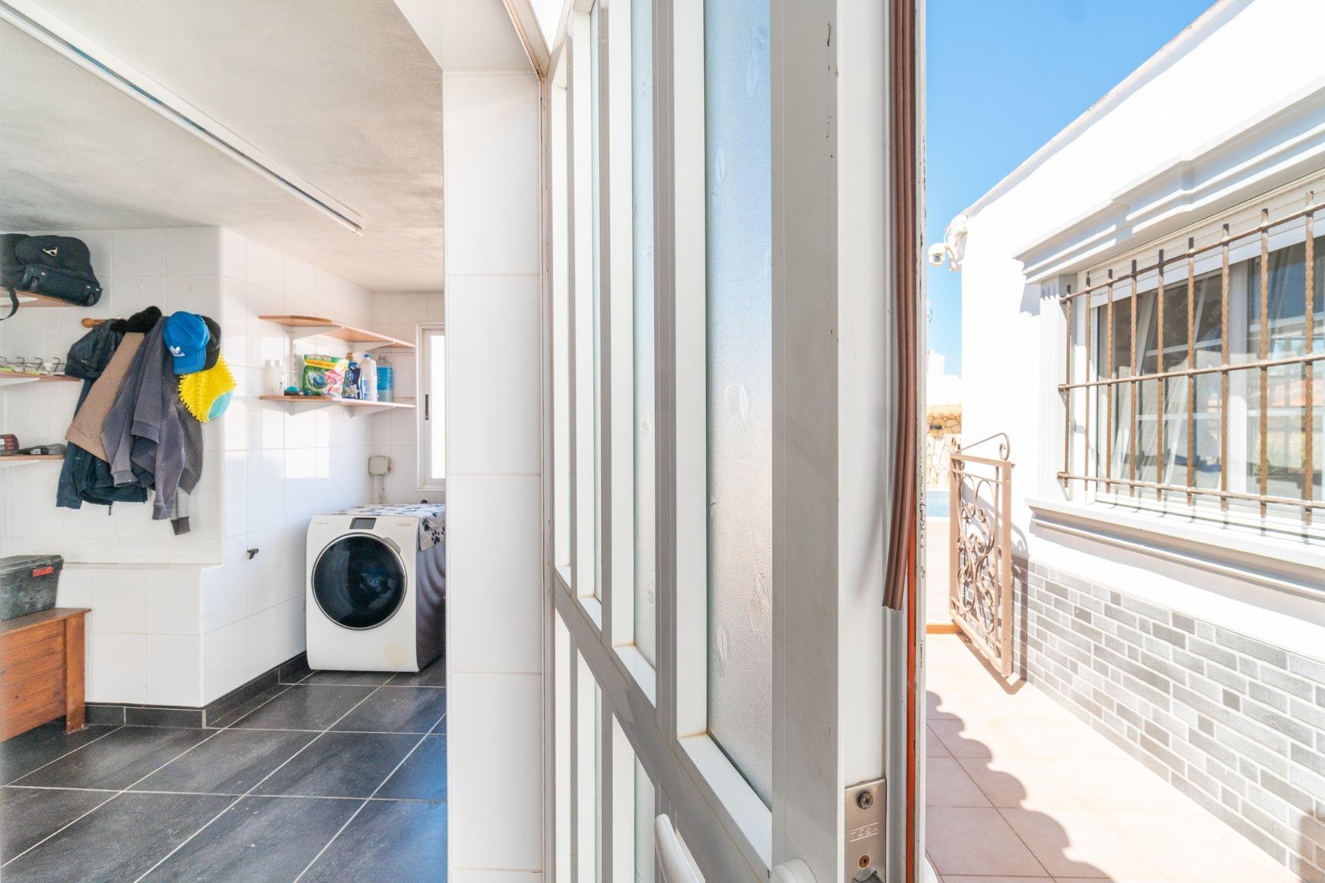 Revente - Villa - Torrevieja - Torretas
