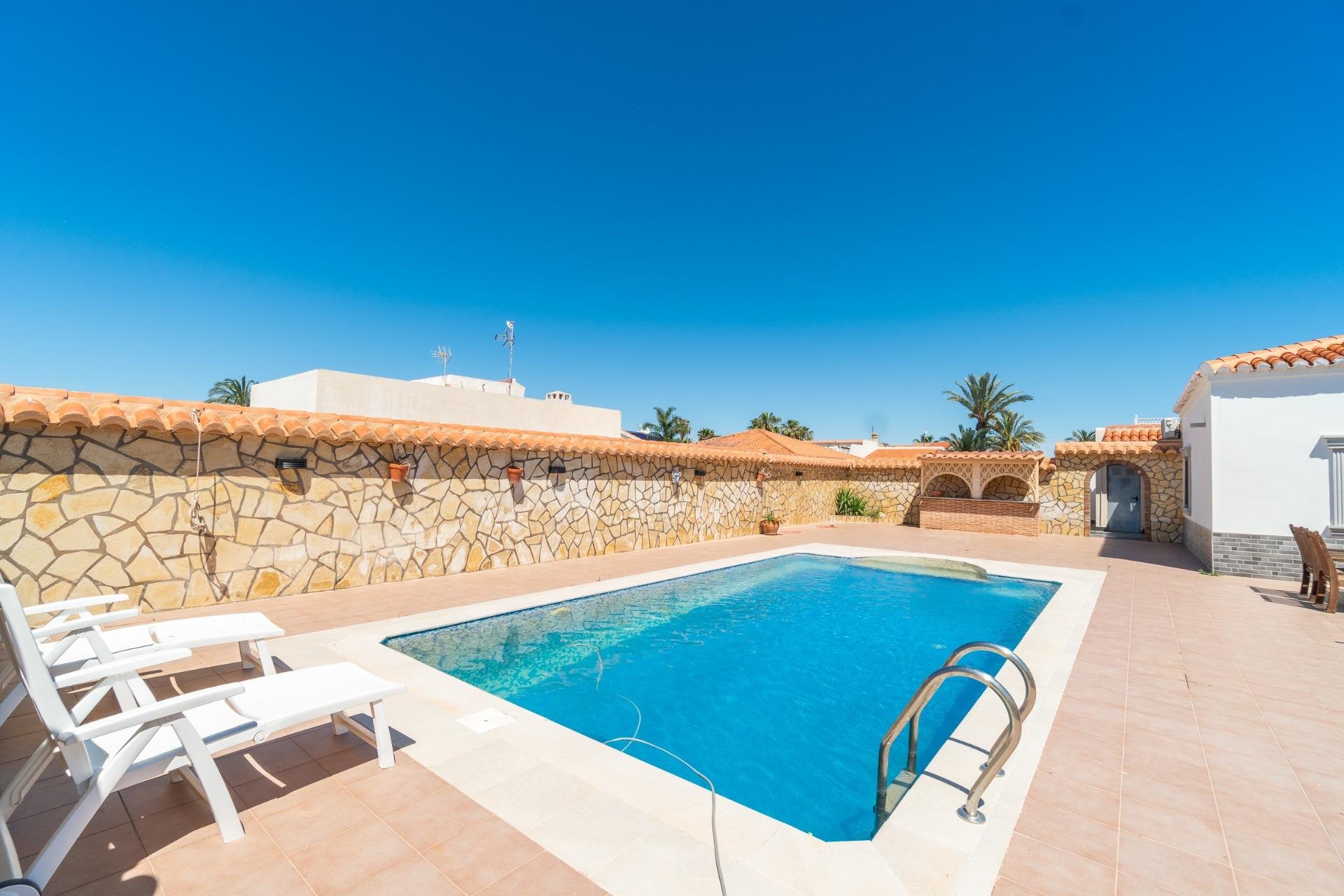 Revente - Villa - Torrevieja - Torretas