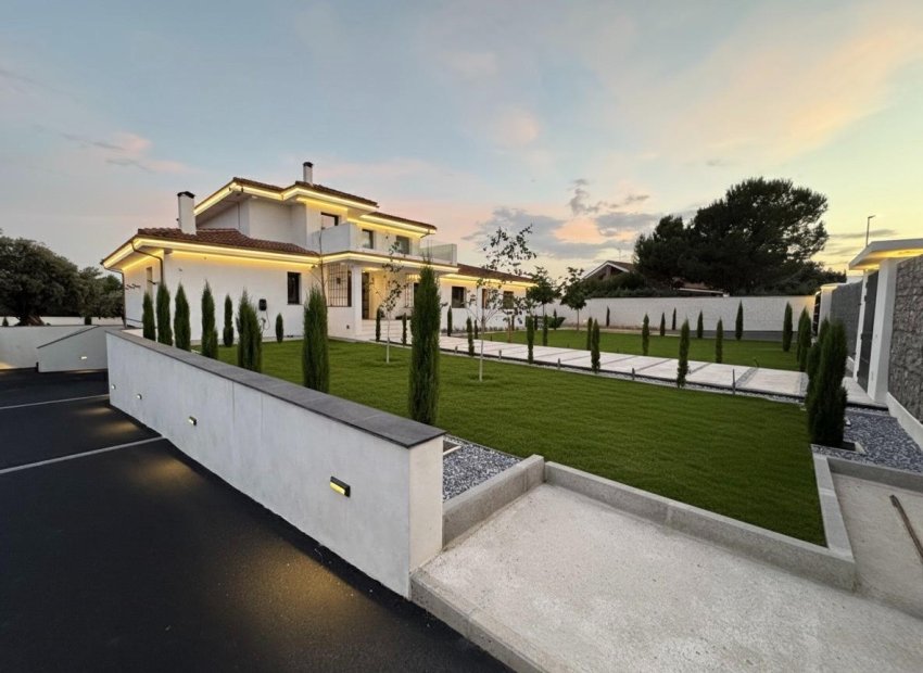 Revente - Villa - Valdemorillo - Mojadillas - Parque de las Infantas - El Paraiso