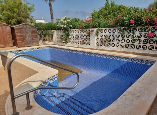 Semi Detached Villa - Resale - Torrevieja - La siesta