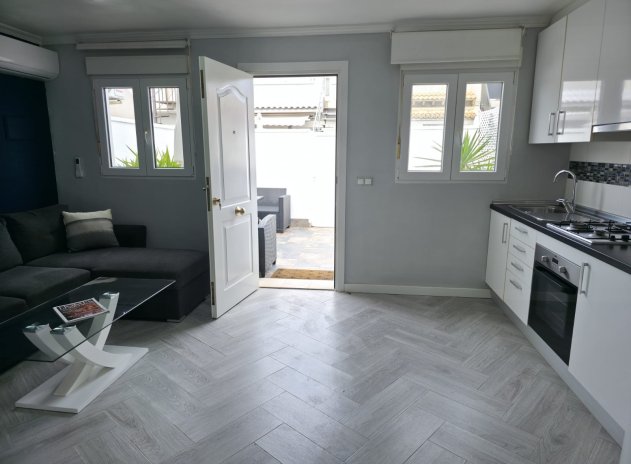 Terrassenhaus - Wiederverkauf - Torrevieja - Torrevieja