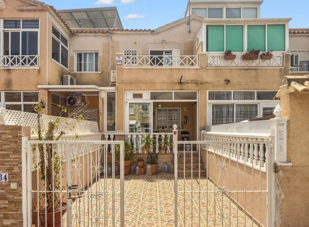 Terrassenhaus - Wiederverkauf - Torrevieja - Torrevieja