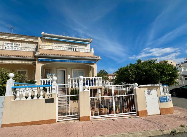 Townhouse * - Resale - Ciudad Quesada * - DSC-57352